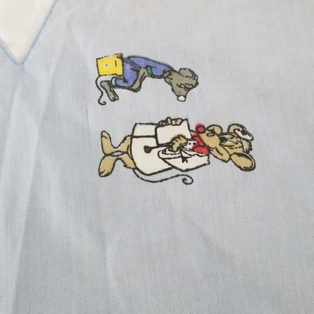Scrub Top - Picture 2 of 4